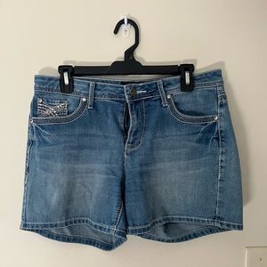 Blue Jean Shorts with Decorative Back Pockets